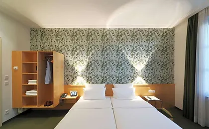 MOMA1890 Boutique Hotel