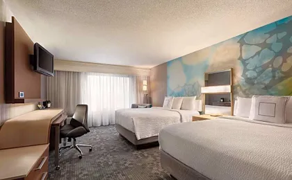 Courtyard by Marriott Topeka