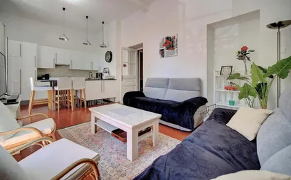 Upstays Balcony 96m2 Apartment Near Palais