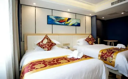 Jiulong International Hotel (Wuhan Yellow Crane TowerRailway Station)