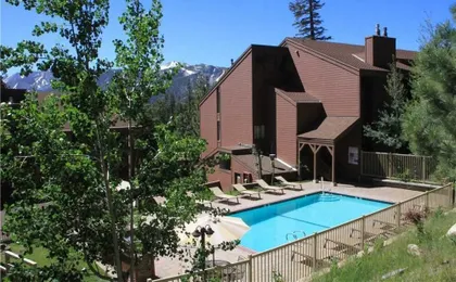 Mammoth Ski & Racquet Club #40 1 Bedroom 2 Bathrooms Condo