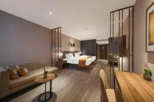 Home Inn Plus Wuhan Hankou Railway Station