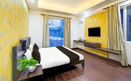 Townhouse Sector 51 Noida Near Metro Station