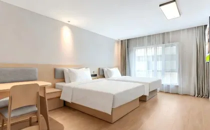 Seafarer Hotel (Guangzhou Shisanxing Square Shangxiajiu Pedestrian Street)