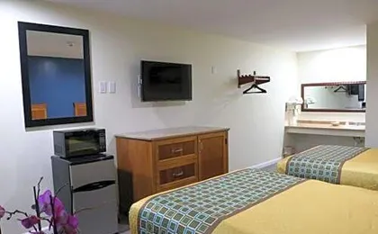 Valli Hi Motel