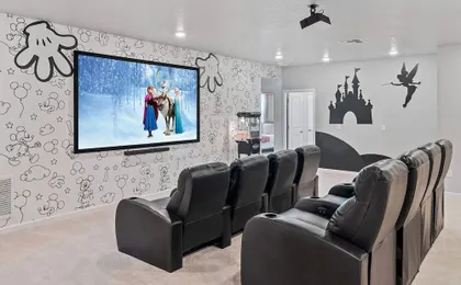 Upstay: 15br Villa w Games Room, Pool & Cinema