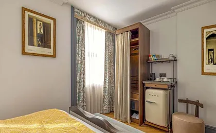 Bertrand's Townhouse