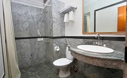 Hotel O Manu Residency