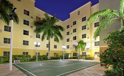 Homewood Suites Miami - Airport West