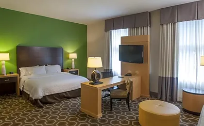 Hampton Inn & Suites New Orleans Downtown (French Quarter Area)