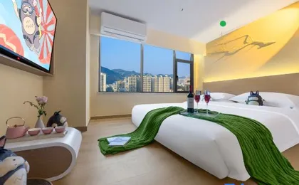 Longmao Elf Hotel (Chengdu Kuanzhai Alley Wenshuyuan Subway Station Branch)