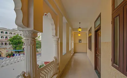 Utsav Vilas