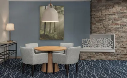 Fairfield Inn & Suites Roanoke Hollins/I-81