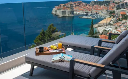 New & Luxury 5* with Breathtaking View- Kiki Lu Apartment