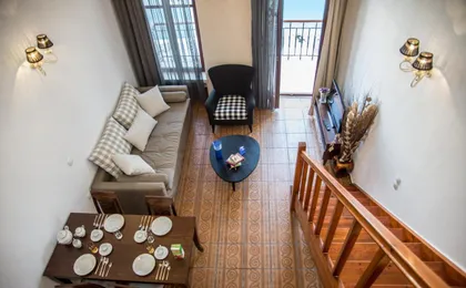 Porto Enetiko Suites