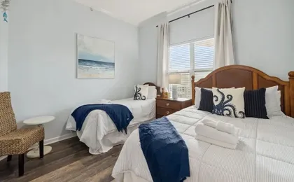 Ocean Park - Cozy 2BR with Pool, Hot Tub, and Beach Access