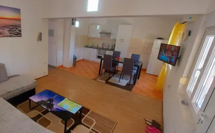 Ema & Sea Apartment's