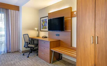 Holiday Inn Express Cape Coral-Fort Myers Area By IHG