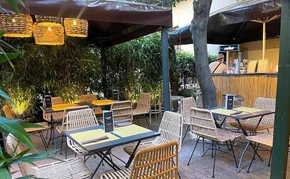 Hotel & Hostel 7