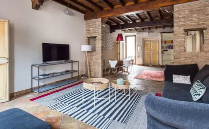 Pantheon Luxury Enchanting Apartment