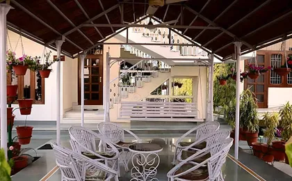Hotel Sukhvilas