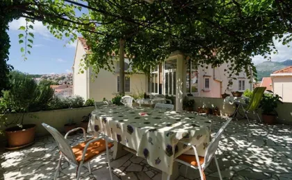 Apartment Oli
