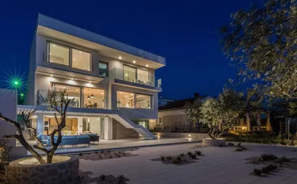 Luxurious Villa in Kozino with Fenced Garden