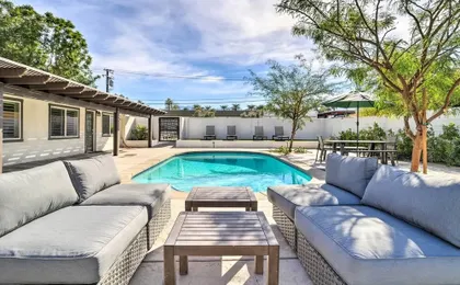 Walk to Downtown Palm Desert: Home w/ Pool Access