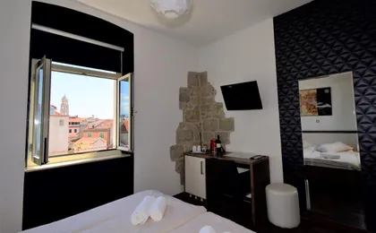 Marmontova Luxury Rooms