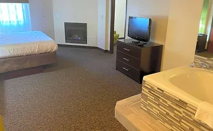 Sleep Inn & Suites Near Sports World Blvd.