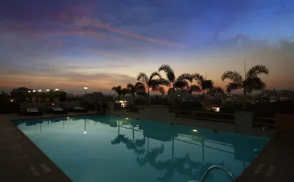 Luminous One Continent Hotel