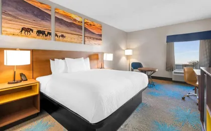 Days Inn & Suites by Wyndham Ridgeland