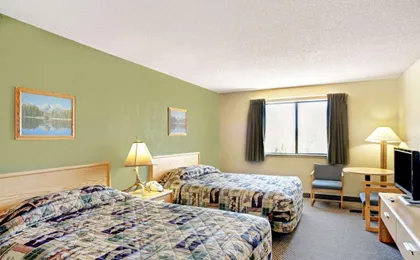 Topaz Lodge