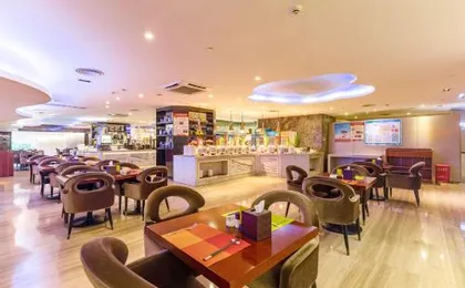 Sentosa Hotel Shenzhen Feicui Branch, Enjoy tropical swimming pools and high-class fitness club