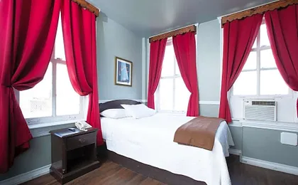 The Rialto Hotel