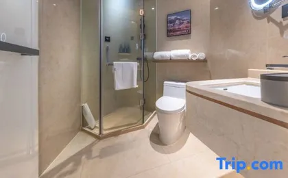 Atour X Hotel Guangzhou Avenue South Pazhou Convention and Exhibition Center