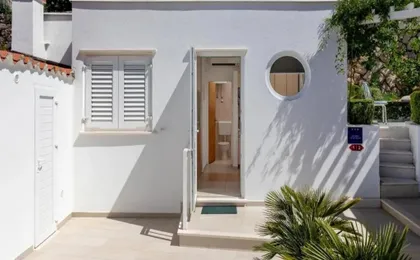 Sunny Palace Apartments