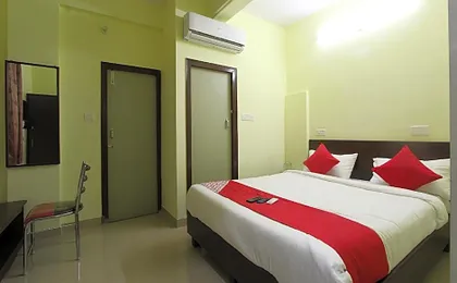 Hotel O V R Residency Near Sri Amruth Chithra Mandira