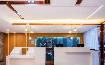 Yimi Apartment (Guangzhou 13 Hangyi De Road Subway Station)