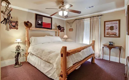 Saras Bed & Breakfast Inn (Adults only)