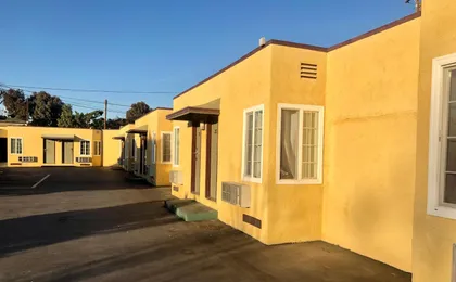 Deluxe Motel (Adults only)