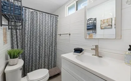 Central Phoenix Casita Unit B