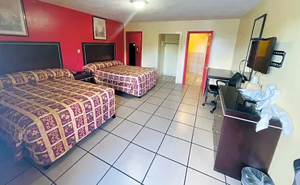 Royal Palms Motel & RV Park