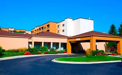 Courtyard by Marriott Chicago O'Hare