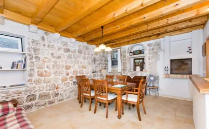 Apartments Foteza