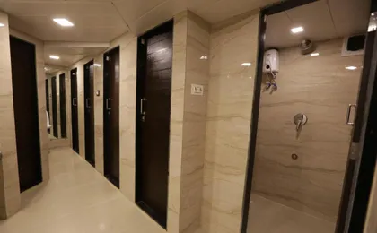 Qubestay Airport Capsule Hotel & Hostel