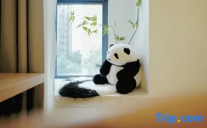 Zhuya Yunqi Hotel (Chengdu Panda Base Branch)
