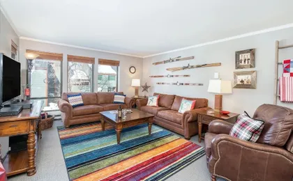 West End Walk To Lift 7 Hot Tub, Parking, Open Kitchen + Living Space 2 Bedroom Condo by RedAwning
