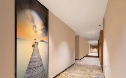 Zhiyu Residence Hotel (Wuhan Jianghan Road Pedestrian Street)