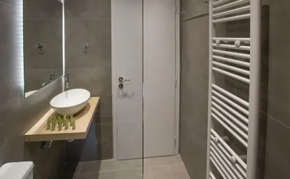 Roomy & Comfortable Apt Near Acropolis by Ghh